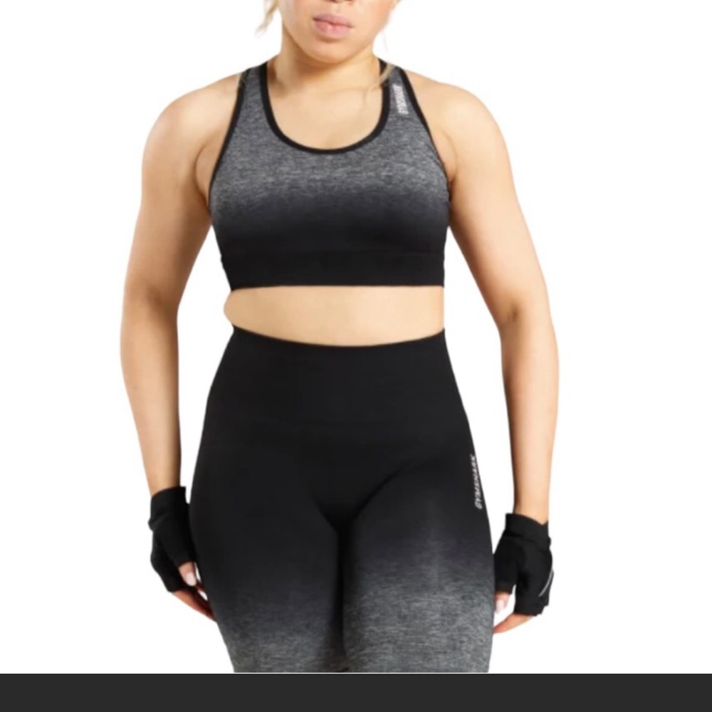 Gymshark Adapt Ombre Seamless Sports Bra in Black Marl; Size M.